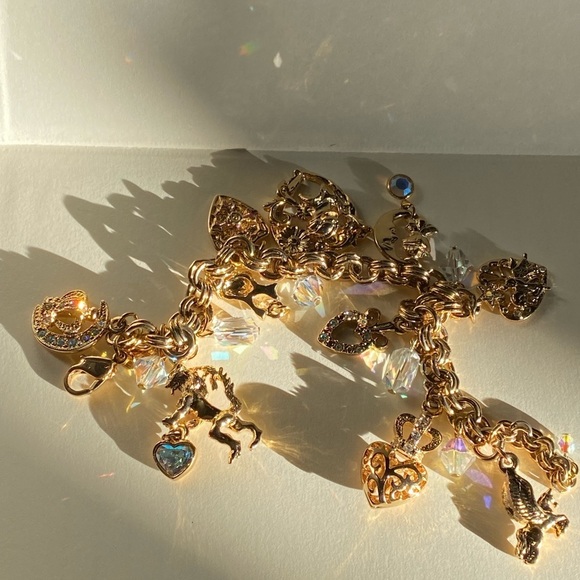 Kirks Folly Aurora Borealis style SWAROVSKI Crystal gold tone bracelet - Picture 1 of 16